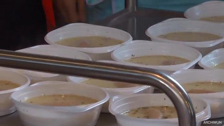 03252016_sniadanie_wielkanocne_zapka_2.mp4