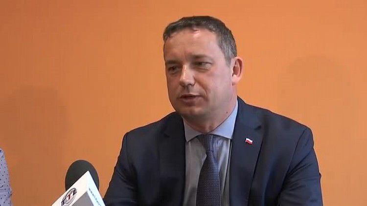 04062016_konfa_kubiak_gks_2.mp4