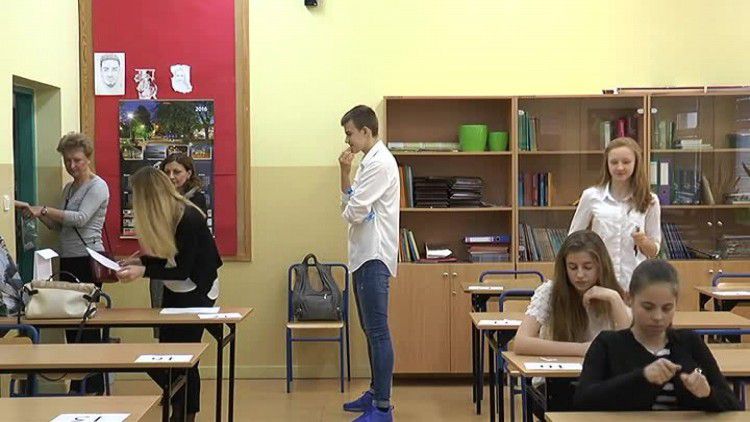 04202016_gimnazjum_egzaminy_2.mp4