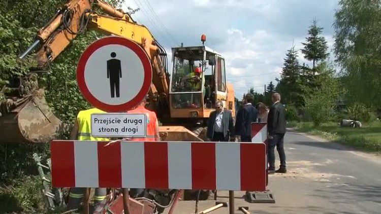 05132016_kanalizacja_zdzieszulice_2.mp4