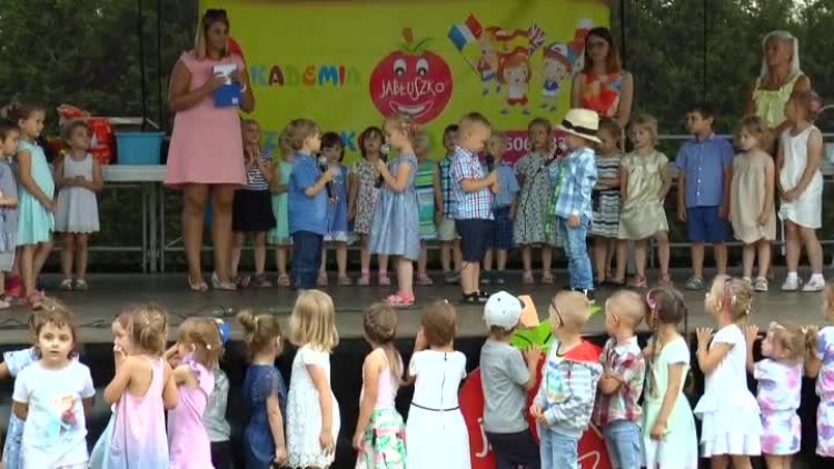 07042016_jabluszko_zakonczenie2.mp4