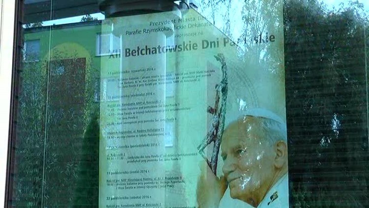 10102016_biblioteka_dni_papieskie2.mp4