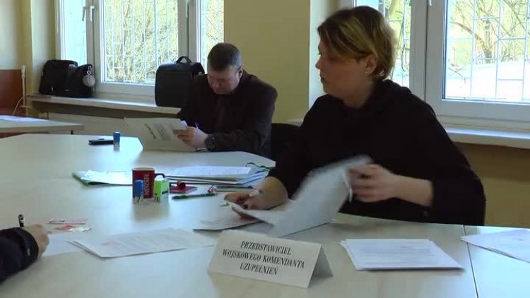 03272017_powia_komisja_wojskowa2.mp4