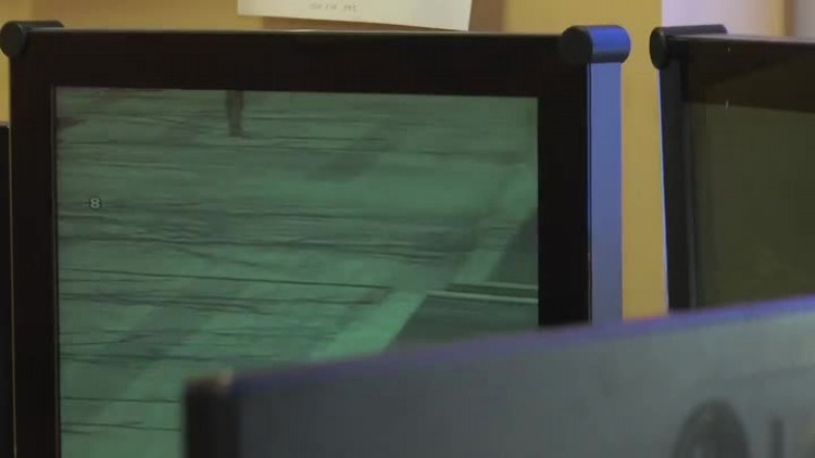 04102017_straz_miejska_samobojca2.mp4