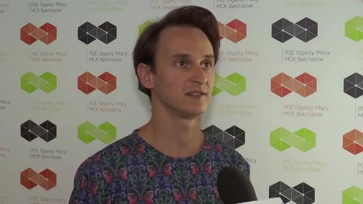 07122017_mck_wystawa_kolor_kreska2.mp4