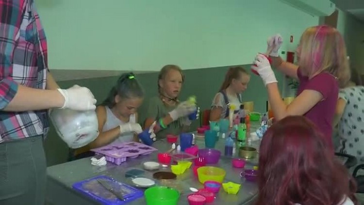 07212017_biblioteka_wakacje_zajecia2.mp4