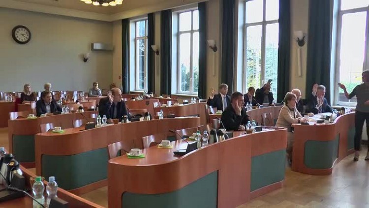 10112017_miasto_sesja_nadzwyczajna_odwolania2.mp4