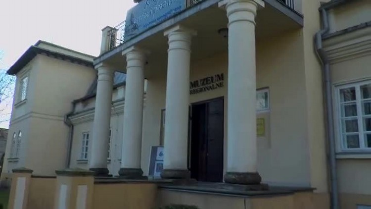 02052018_muzeum_belchatow_na_kartach_pocztowych2.mp4