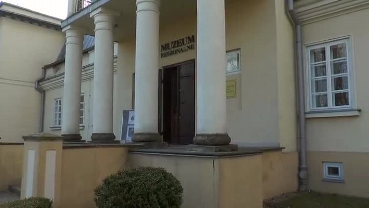 03142018_muzeum_wystawa_frasobliwy_zapowiedz2.mp4