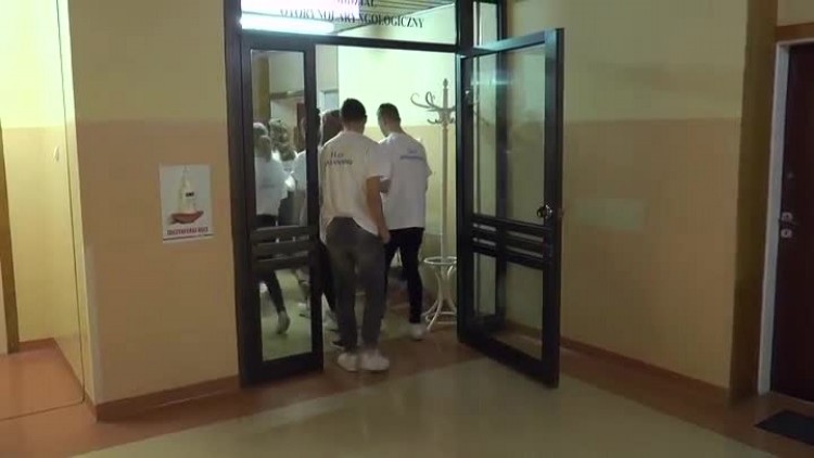 03142018_szpital_powiat_kochanowski_klasa_pielegniarska2.mp4