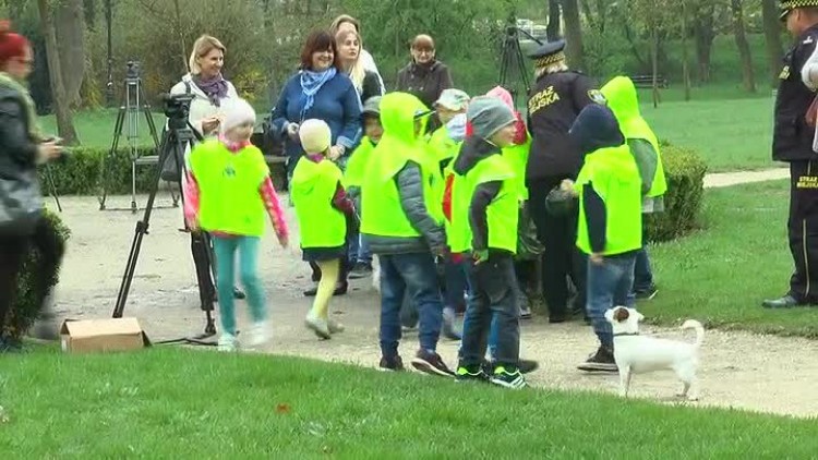 04182018_miasto_straz_miejska_bsm_posprzataj_poswoim_psie2.mp4