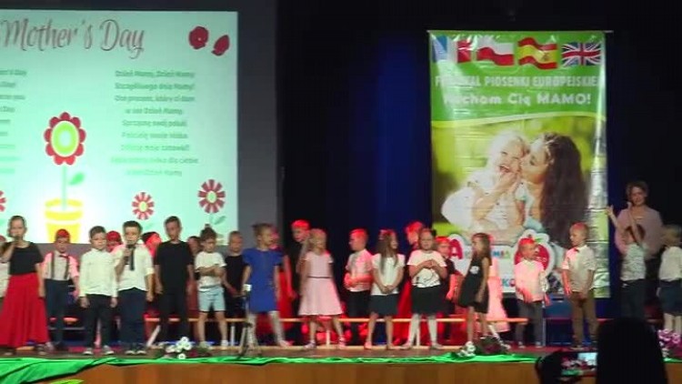 05252018_jabluszko_dzien_matki2.mp4