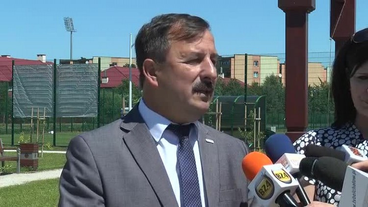 06112018_miasto_koszenie_traw_konfa2.mp4