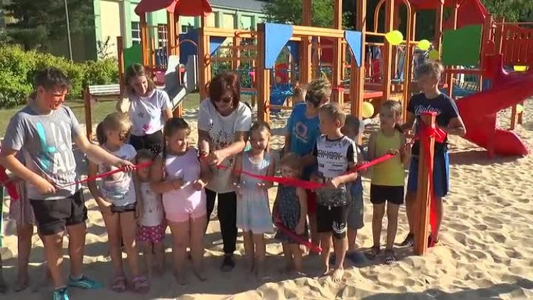 06112018_miasto_plac_zabaw_czapliniecka_blok100_2.mp4