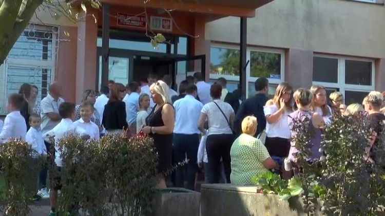 09032018_rozpoczecie_roku_szkolnego_sp8_2.mp4