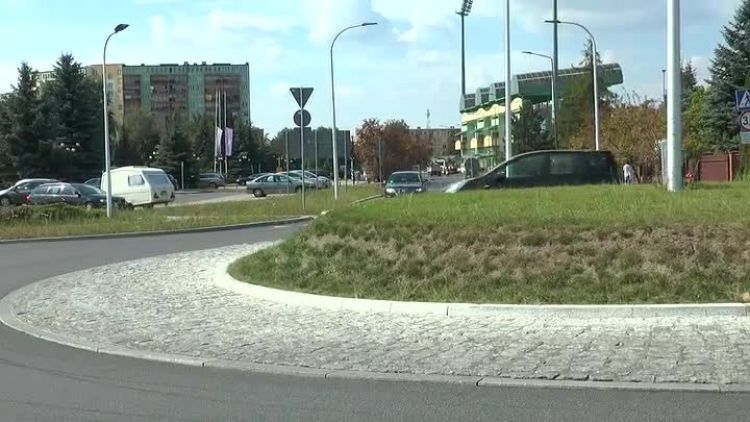 09122018_brozda_nazwa_ronda_staszica_1maja_2.mp4