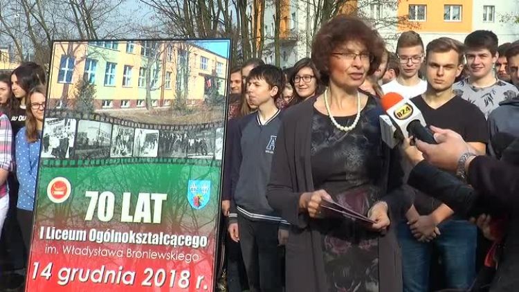 11092018_1lo_bronek_70lat_2.mp4