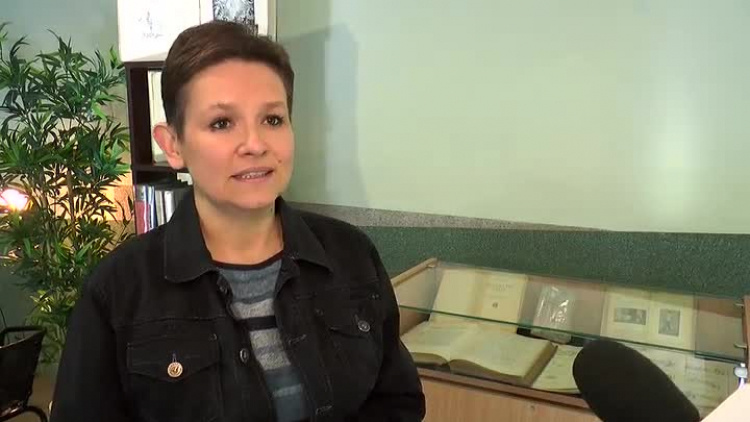 02072019_biblioteka_ksiazki_xixw_wystawa2.mp4