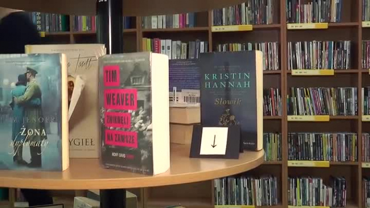 02222019_biblioteka_ksiazki_regal_polecamy2.mp4