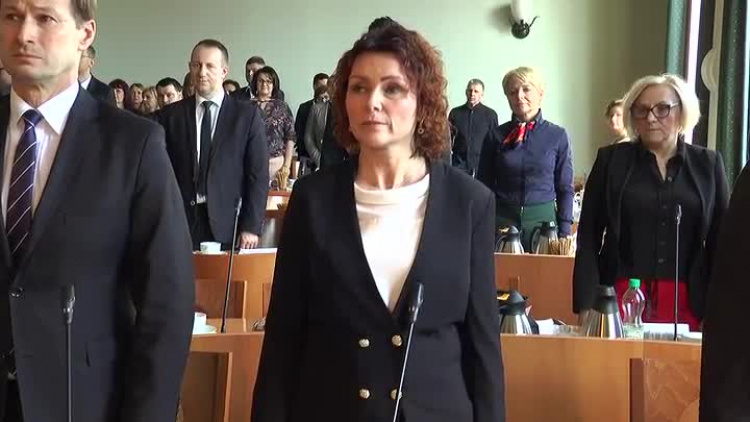 03012019_miasto_sesja_stypendia_nowa_radna2.mp4