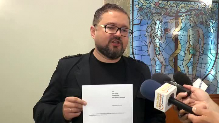 06042019_miasto_rzepecki_straz_miejska_likwidacja_konferencja.mp4