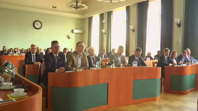 11012019_miasto_sesja.mp4