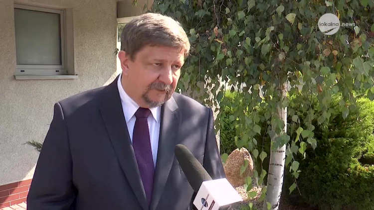 23092020_porozmawiajmy_wlodzkiem_marszalek_schreiber.mp4