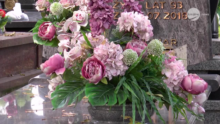 03112020_cmentarz_sprzedawcy.mp4