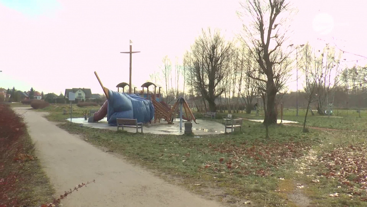 12092020-miasto-remont-statek-boiska.mp4