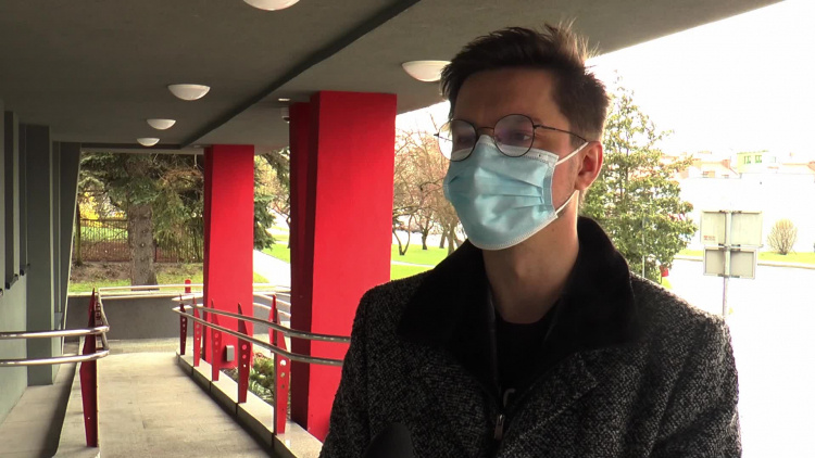 14042021-um-konsultacje-lewandowski.mp4