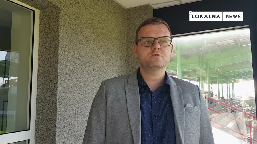 211006-mcs-lodowisko-remont.mp4