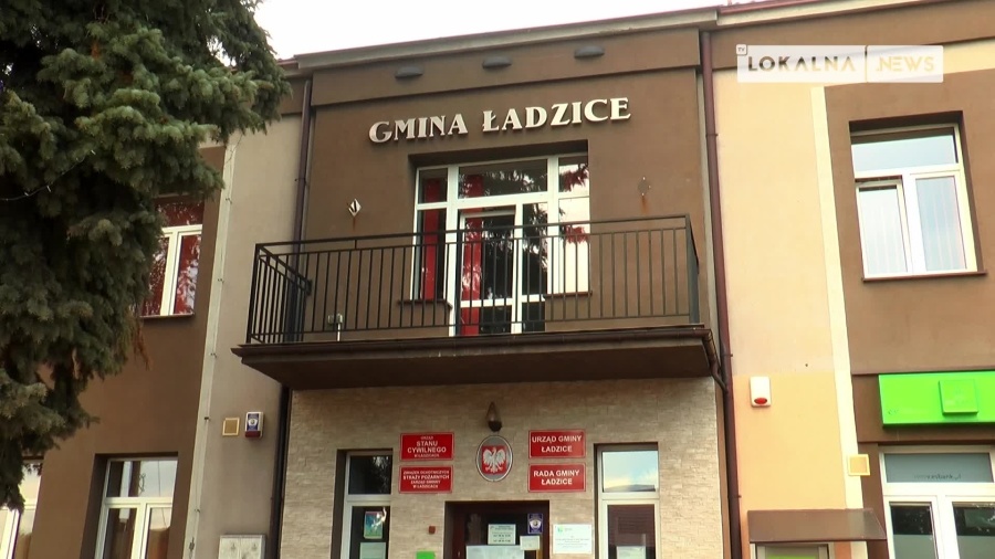 11102021-ladzice-wojt-referendum-ciupinski.mp4