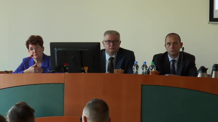 26112021-belchatow-um-sesja-off-www.mp4