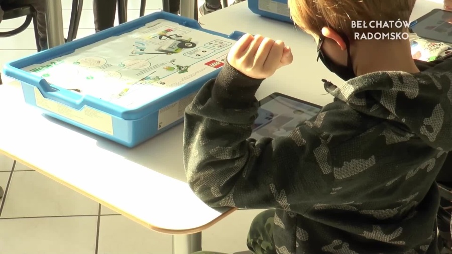 16022022-mdk-warsztaty-robotyka-www-75160a7.mp4