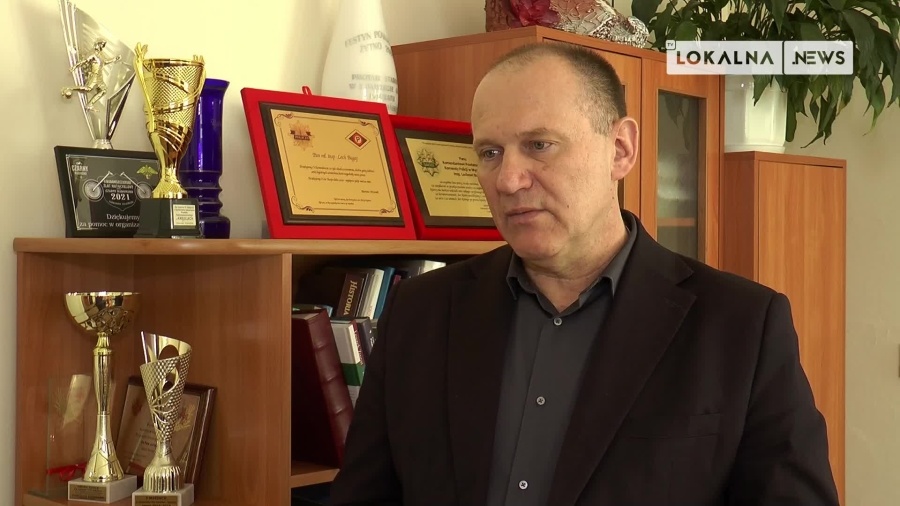 27042022-gidle-oswietlenie.mp4