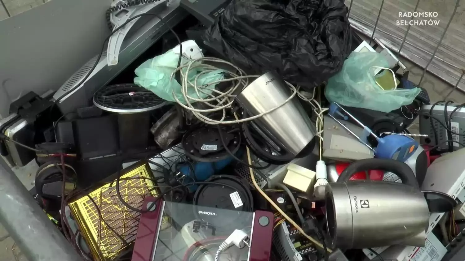 07062023-elektroodpady-za-sadzonke-pgk-www.mp4