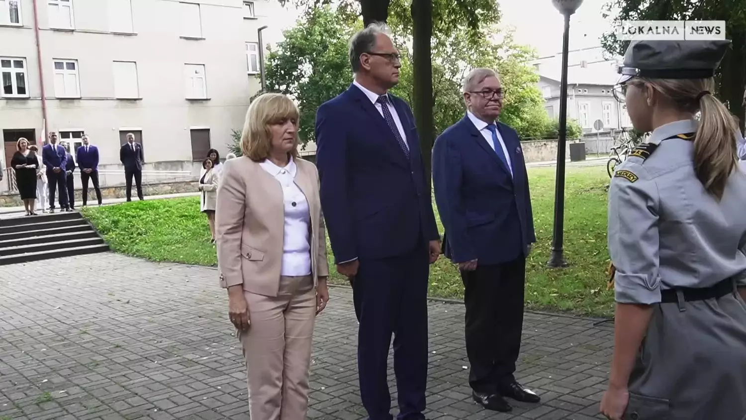 news-rad-010923-skladanie-kwiatow-www.mp4