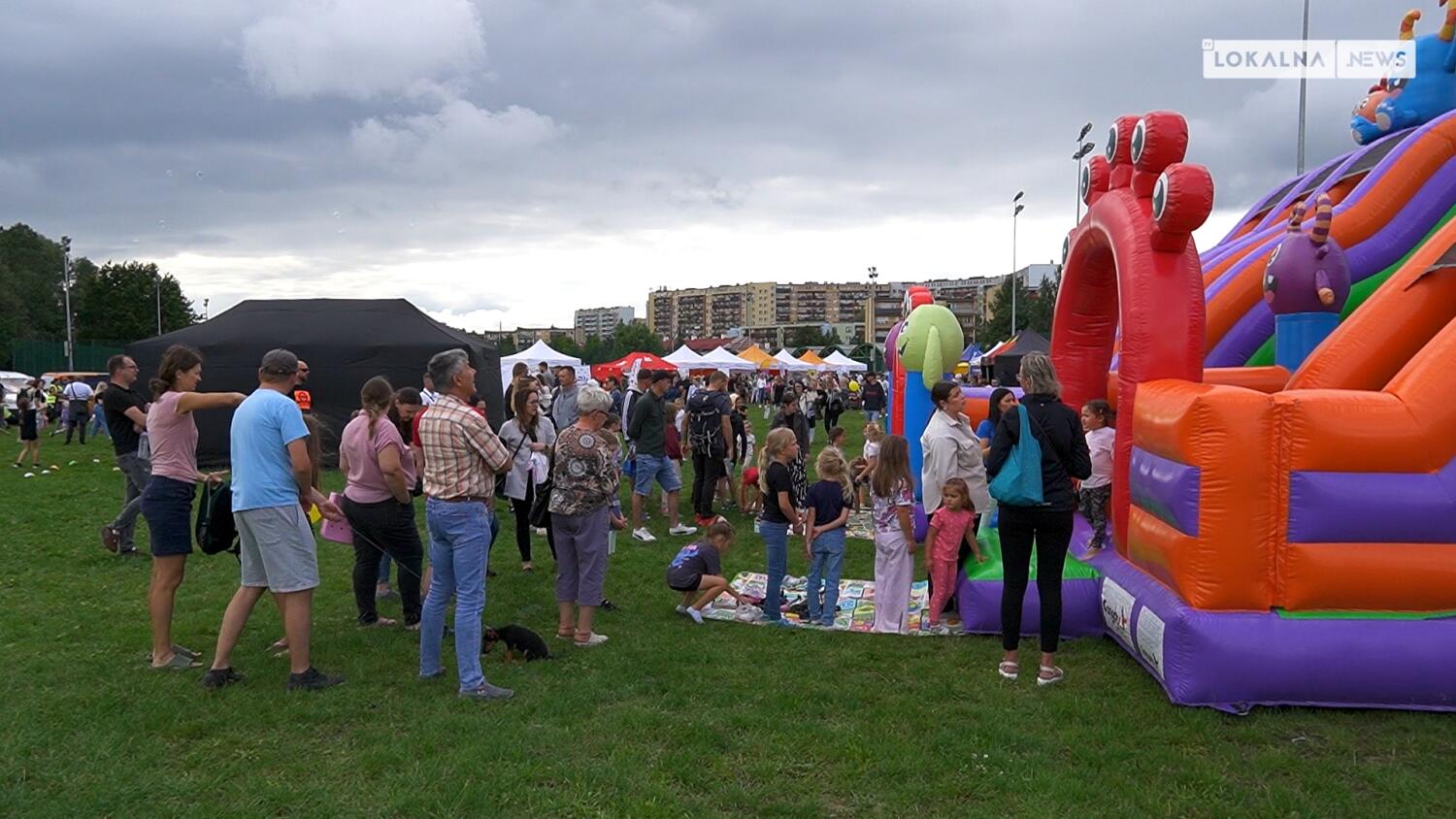 news-bel-03082025-osiedlowe-lato-okrzei-www.mp4